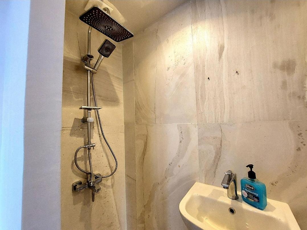Arab Hostel, Welcoming All Solo And Groups Travellers But, Unmarried Couples Not Allowed İskenderiye Dış mekan fotoğraf