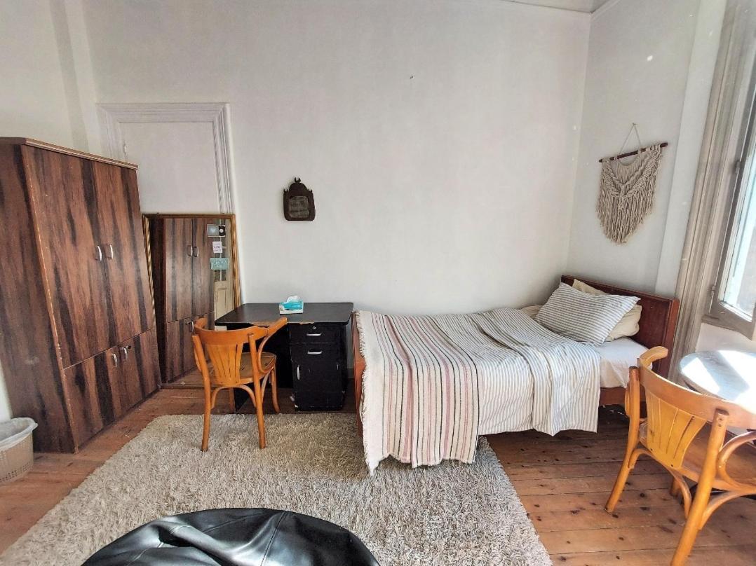 Arab Hostel, Welcoming All Solo And Groups Travellers But, Unmarried Couples Not Allowed İskenderiye Dış mekan fotoğraf