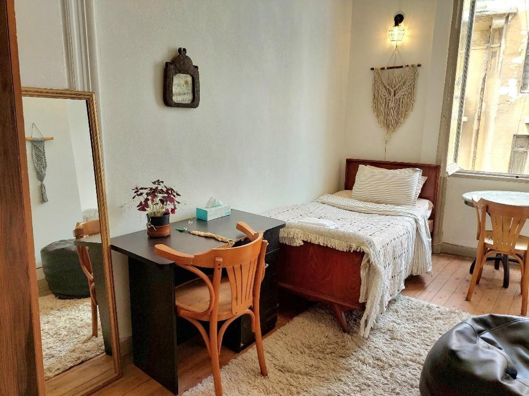 Arab Hostel, Welcoming All Solo And Groups Travellers But, Unmarried Couples Not Allowed İskenderiye Dış mekan fotoğraf