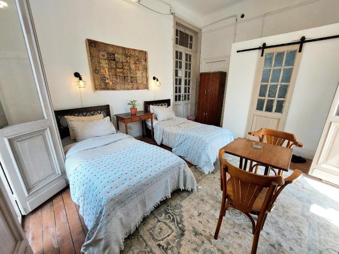 Arab Hostel, Welcoming All Solo And Groups Travellers But, Unmarried Couples Not Allowed İskenderiye Dış mekan fotoğraf